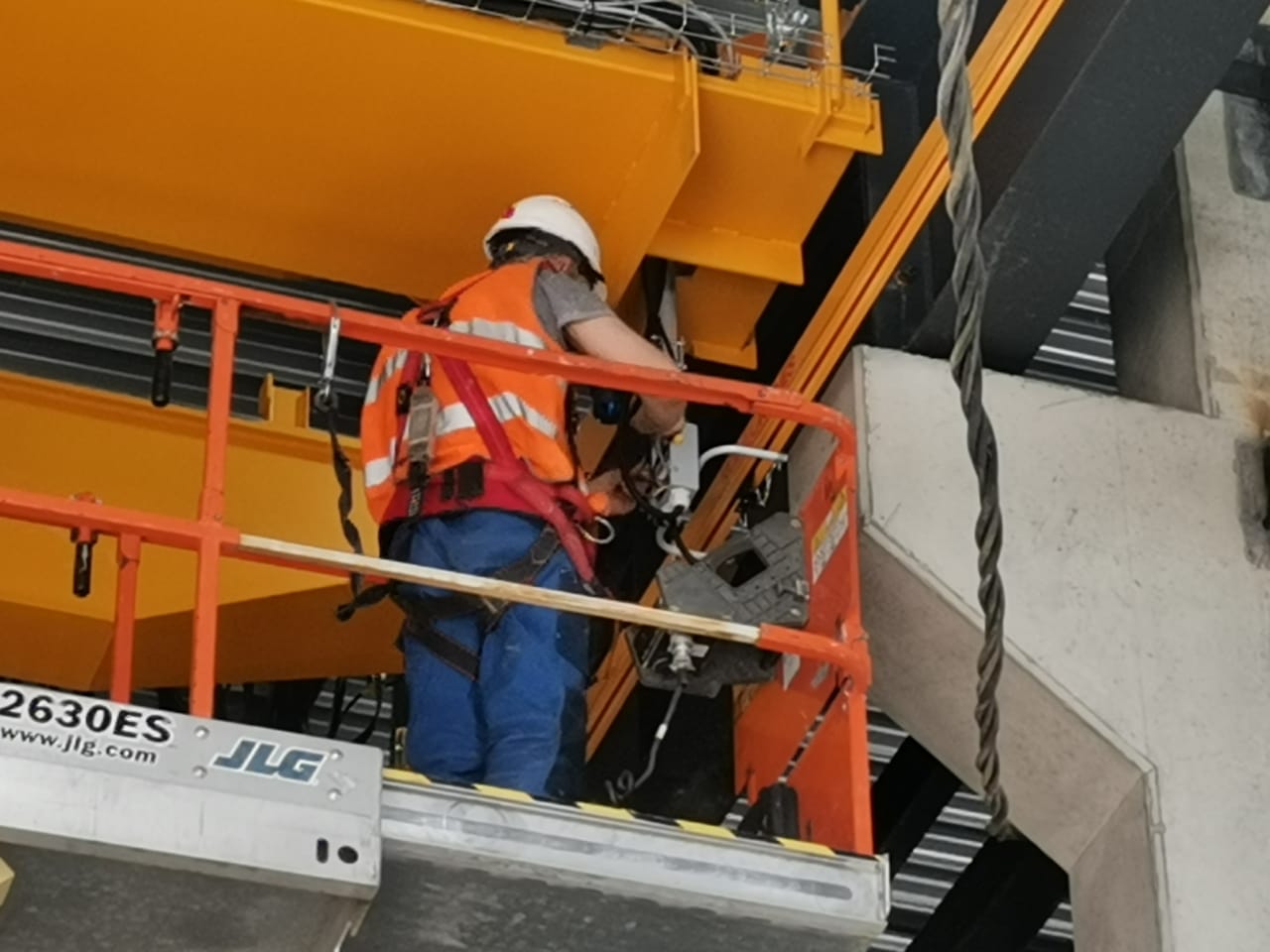 Монтаж мостового крана